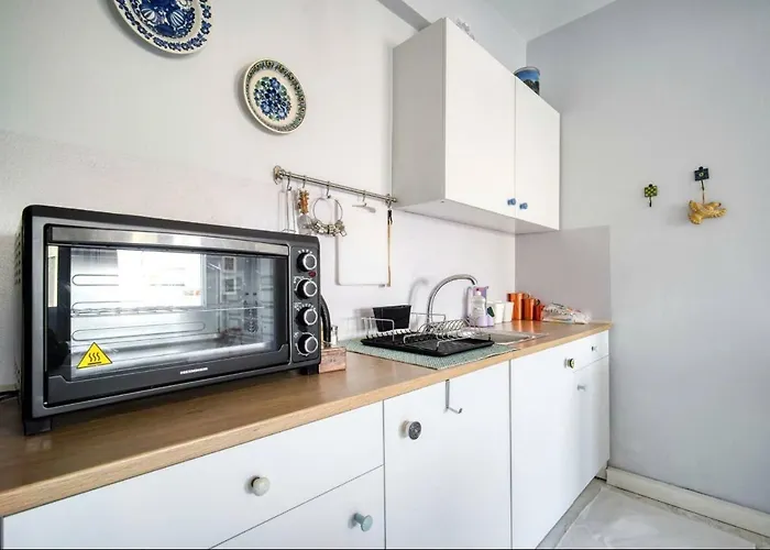 A Little Taste Of Home Apartments